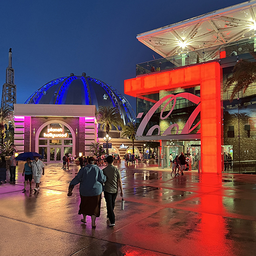 CityWalk by along7