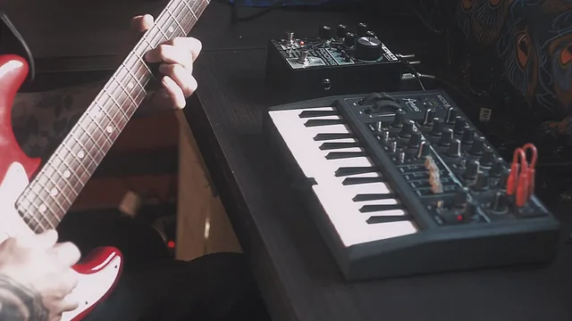 #104 ambient gtr